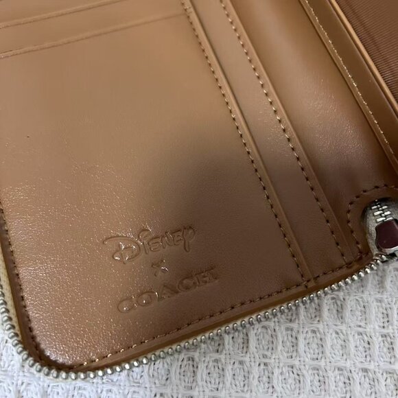 NEW Disney X Coach Medium Zip Around Wallet With Dumbo - Picture 8 of 10
